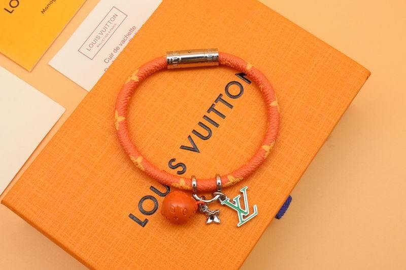 LV Bracelets 8